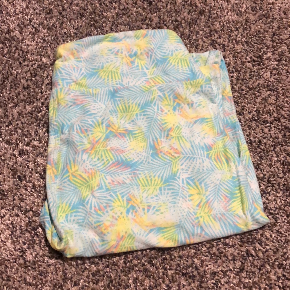 LulaRoe one size leggings, NWOT